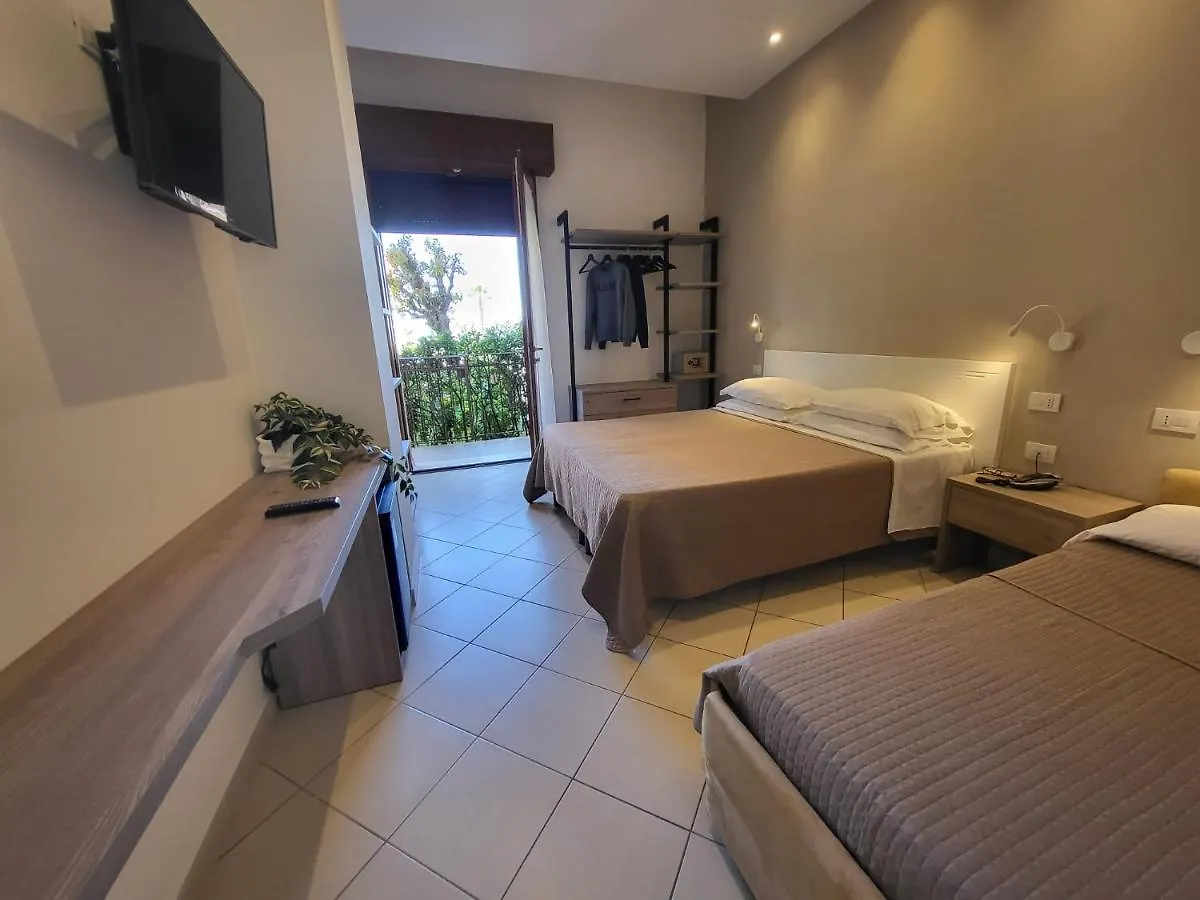 Hotel Villa Fulgida 卡托利卡 意大利