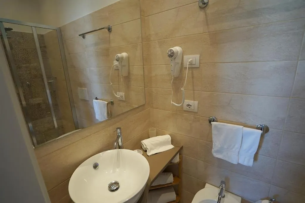 Hotel Villa Fulgida 卡托利卡