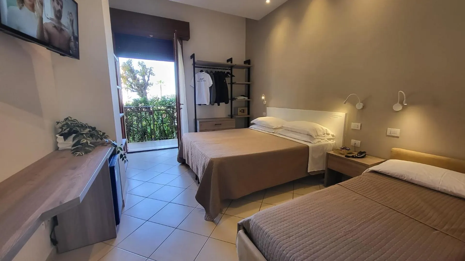 ***  Hotel Villa Fulgida 卡托利卡 意大利