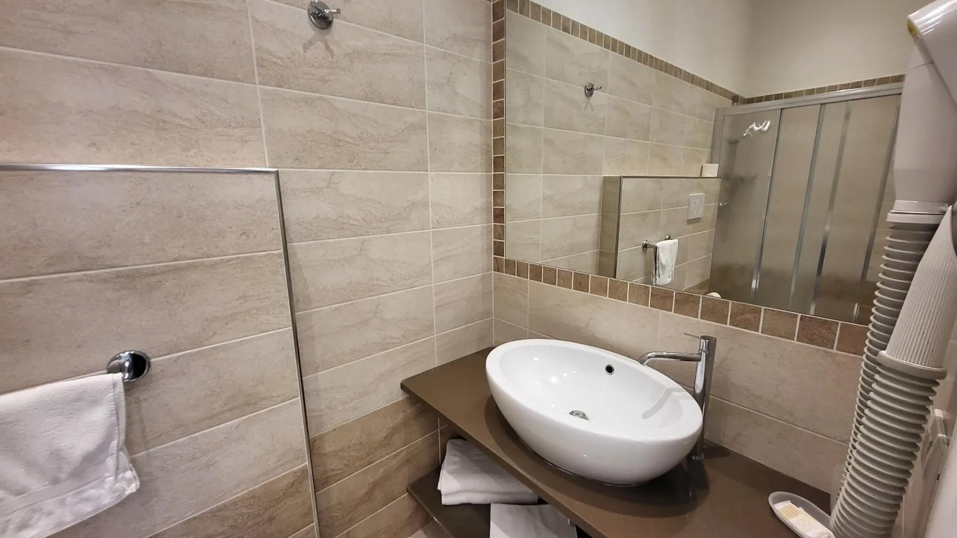 Hotel Villa Fulgida 卡托利卡